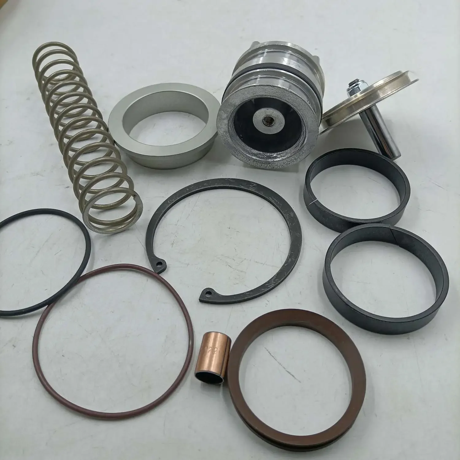89808639 55-75kw Minimum Pressure Valve Maintenance Kits One-stop Sale of Industrial air Compressor Parts Whole Sales - Image 2