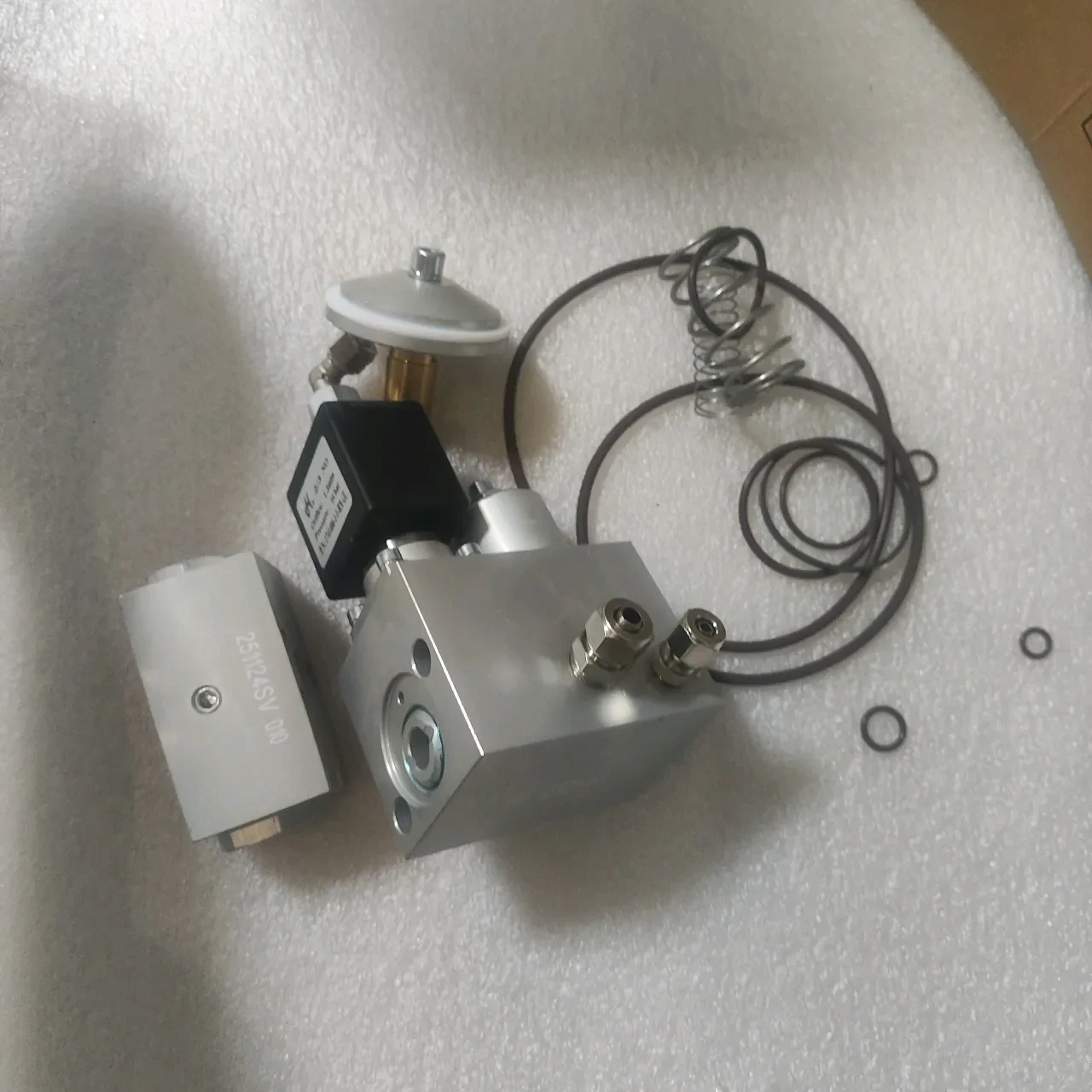 2605699220 Intake Valve Maintenance Kit Industrial air Compressor Parts Factory Direct Sales - Image 2