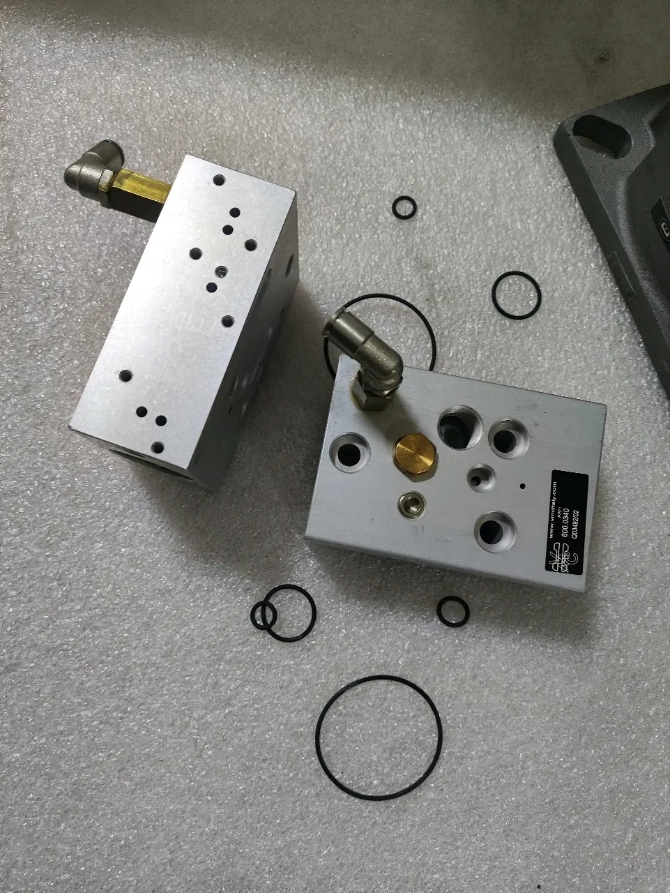 37kw RH100 Intake Valve Module Industrial air Compressor Parts Factory Direct Sales - Image 3