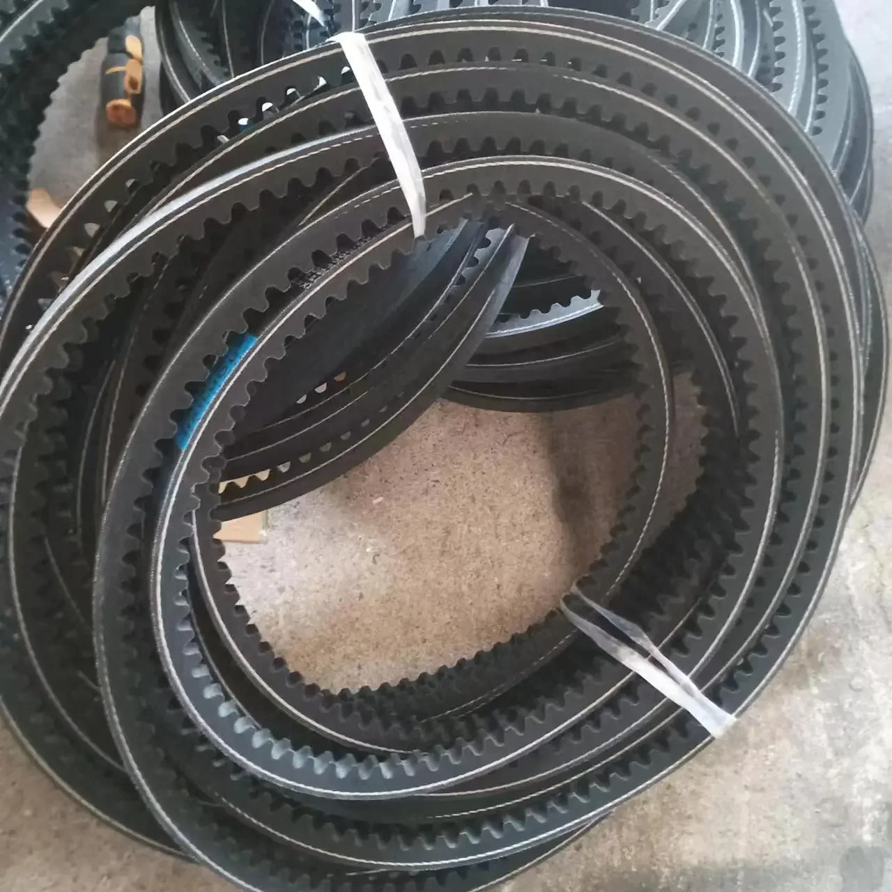A11523274 XPB3000 ZS1059043 100001748 A10496874 A10689874 OEM Belt Industrial air Compressor Parts Full Range From Factory - Image 2