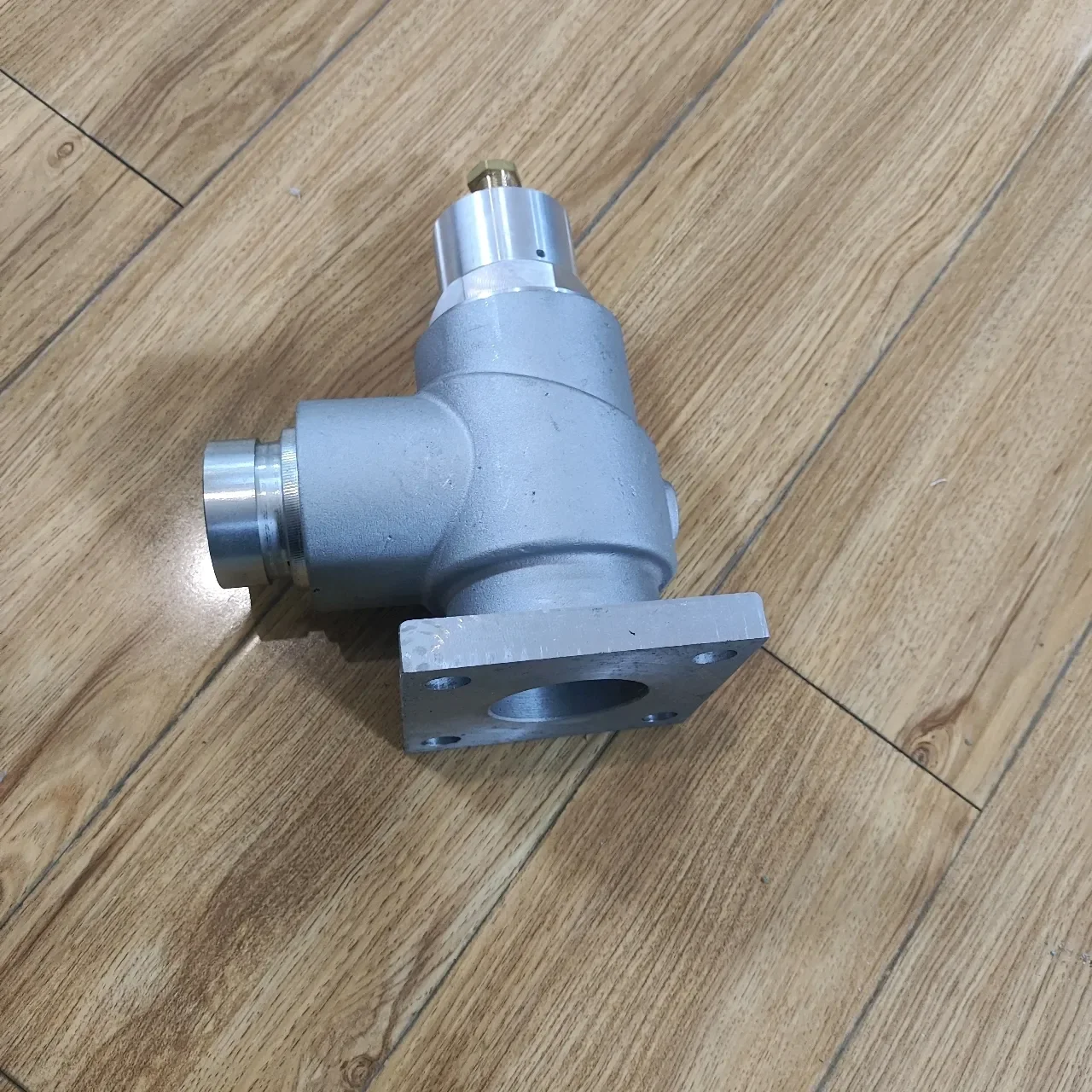 QX104345 Minimum Pressure Valve Industrial air Compressor Parts Factory Direct Sales - Image 2
