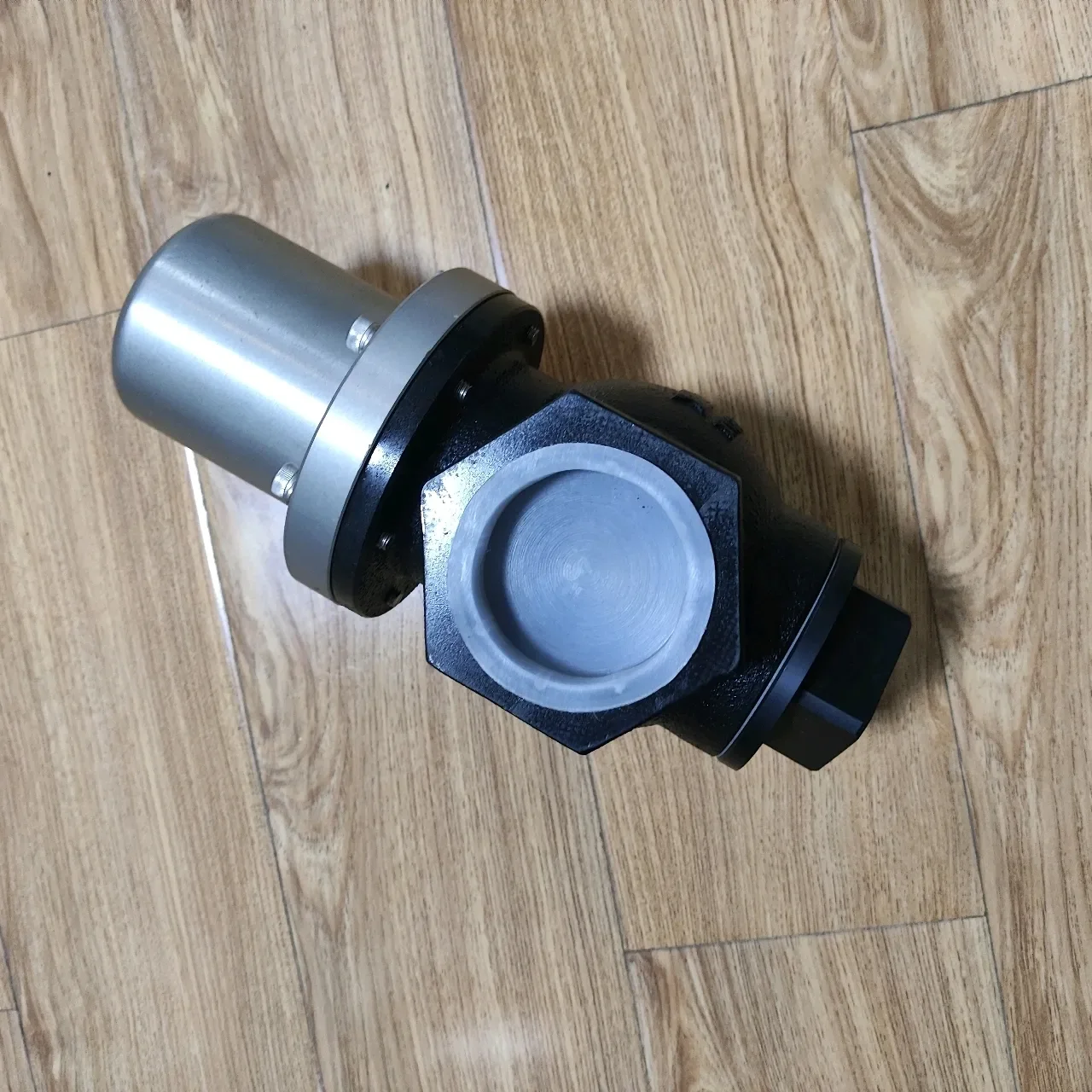 88291011-889 016742 Fuel Shutoff Valve Assembly Industrial air Compressor Parts Factory Direct Sales - Image 3