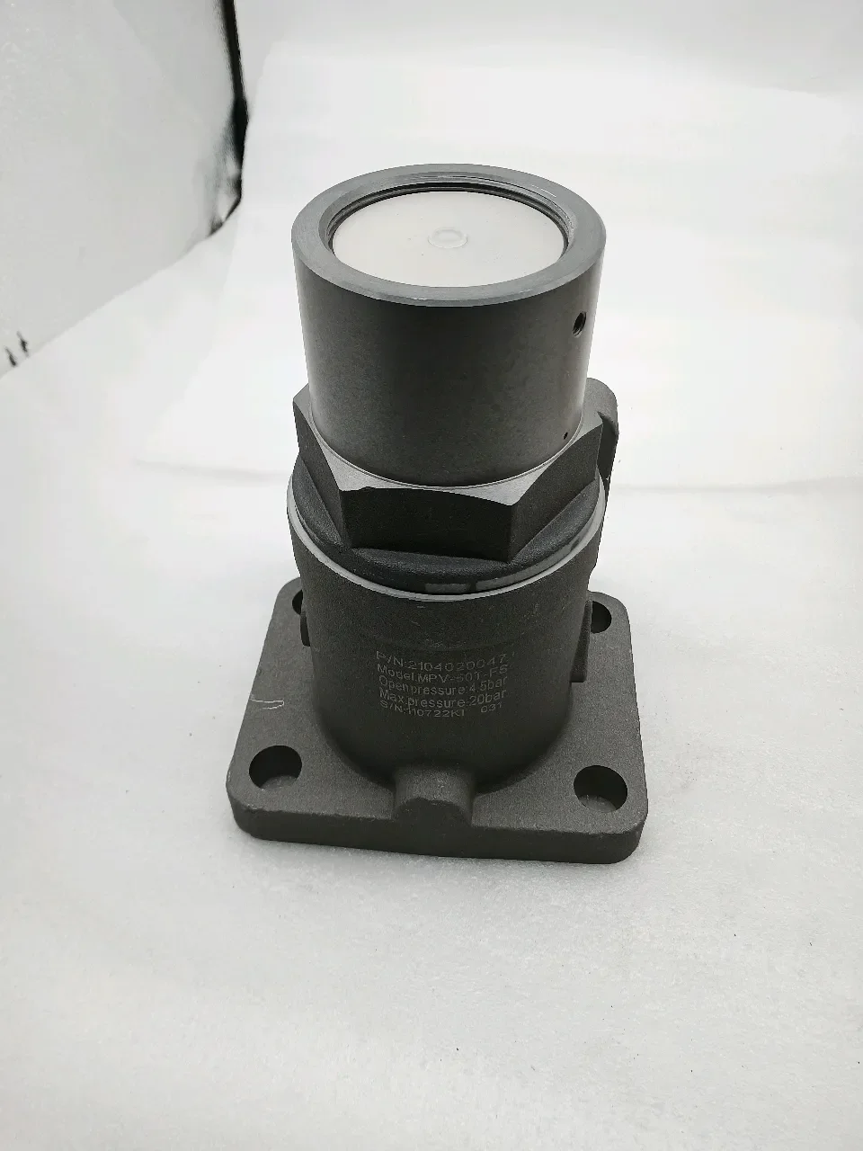 711632-201EDM527 2308010002 OEM Minimum Pressure Valve Industrial air Compressor Parts
