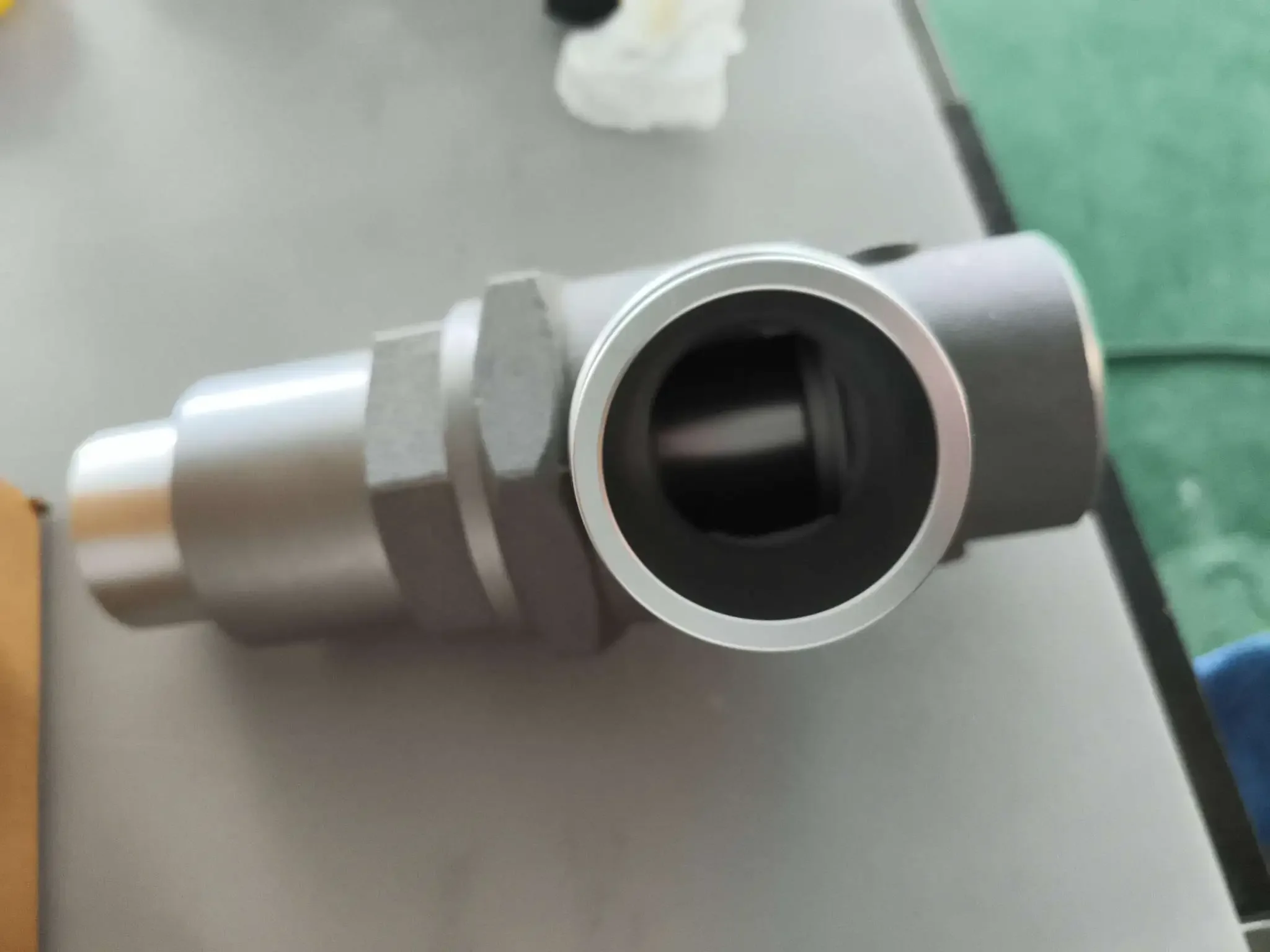 1092049977 1604672401 Minimum Pressure Valve 1604672981 Universal 1604672401 Industrial air Compressor Parts Factory Sales - Image 4